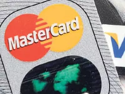 크레딧카드 회사들도 코로나 사태 지원 나섰다