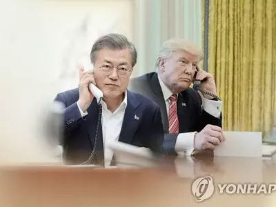 트럼프 "한국 의료장비 지원" 요청..문대통령 "여유분 최대 지원"