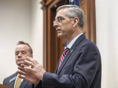 유권자 모두에 부재자 투표용지 발송