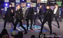 방탄소년단 월드투어 코로나에 휘청…일부 공연 취소·조정