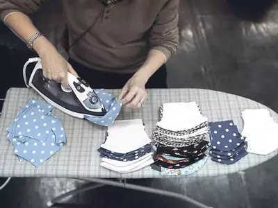 “배달 기다리다 지쳐… 마스크 직접 만들어요”