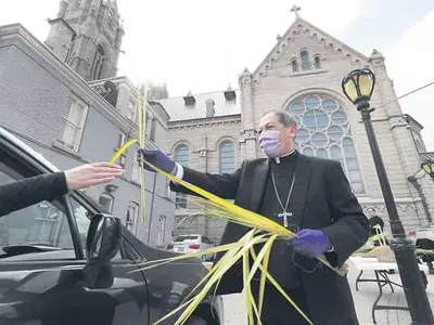 부활절 예배는 집에서 화면으로