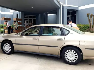 "자원봉사자들이 필요해요"