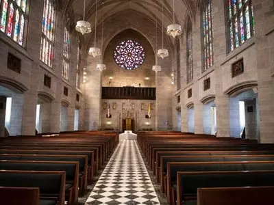 켐프 주지사, "부활절 예배 온라인으로" 권고