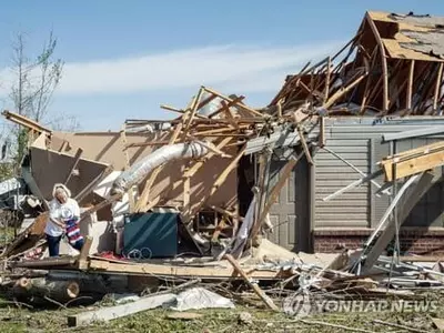 ‘부활절’ 코로나19 환자 55만 넘어…경제정상화 논의도 고개