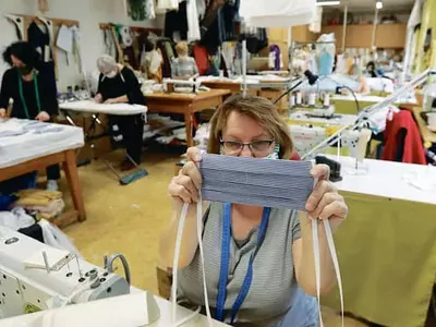 마스크 등 생산 “위기를 기회로”