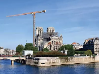 1년만에 다시 울린 노트르담 성당의 종소리