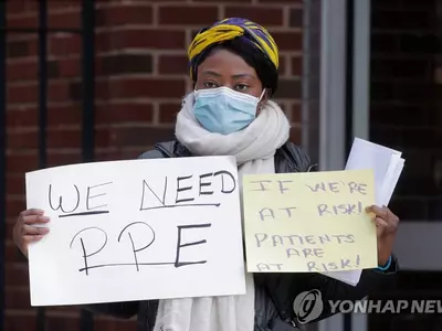 미, 눈앞위기 못본채 마스크 수출…급해지자 장당 6달러에 구입