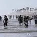 서부 봄 더위로 해변에 수만 명 인파…보건당국 긴장