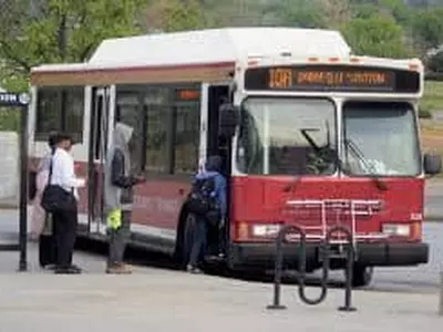 귀넷 트랜짓 버스기사들 안전책 요구