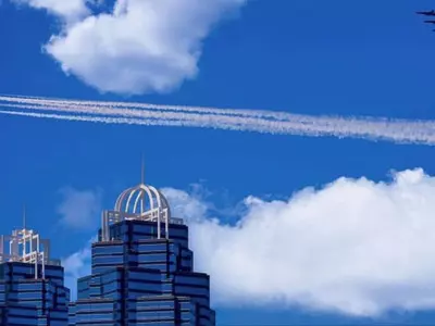 애틀랜타 상공에 펼쳐진 ‘감사 에어쇼’