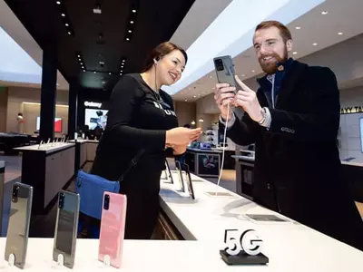 1분기 전 세계 스마트폰 출하량 17%↓