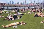 뉴욕 센트럴팍 등 소풍 인파 “제발 마스크 써라”