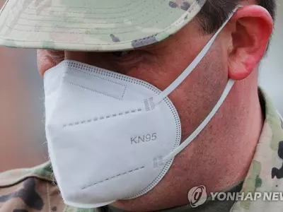 WSJ "미국이 중국 등서 수입한 N95마스크 불량품 수두룩"