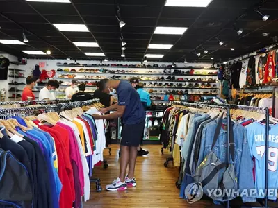 미 서서히 경제활동 제한 풀고 있지만…국민 대다수는 반대