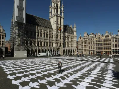 코로나19 정부 지원 촉구하는 벨기에 '요리복 시위'