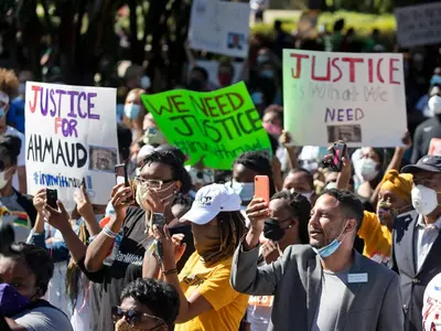 〈사진〉 브런스윅 수 백명 시위대 '정의 실현' 요구
