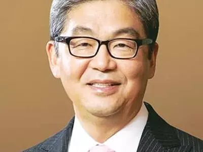 [특별시리즈 - 명사들이 젊은이들에게 주는 조언] 책임의식 갖고 일하고 끊임없이 배워야