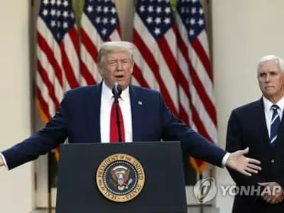 “코로나 국정공백 현실화시 펠로시 승계”…트럼프 “총체적 재앙”