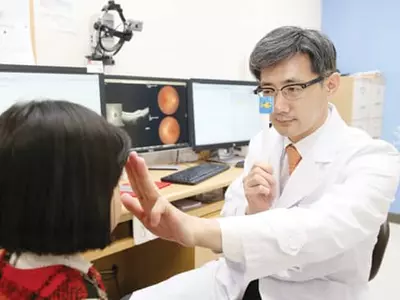 온종일 게임·동영상에 빠져 사는 아이, 근시될라