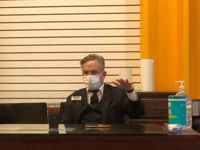 〈사진〉귀넷의장 후보, 월남참전용사회 방문 지지 호소