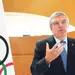 바흐 IOC 위원장 “도쿄올림픽 재연기 없다”