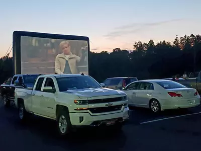 오토갤러리 지역 레슬링팀 위해 통큰 기부