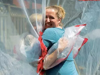 안전한 ‘허그’