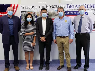 바·나이트클럽·라이브 공연장 문 열까…켐프 오늘 회견