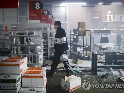 '흑인사망' 항의시위 번지며 미네소타 한인사회에도 '불똥'