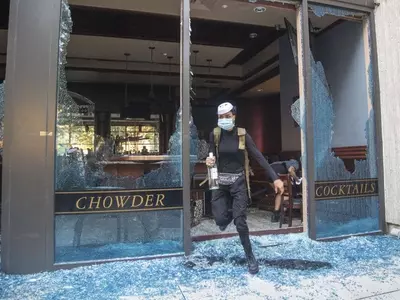 시위 피해 애틀랜타 식당들, 재오픈 준비 박차