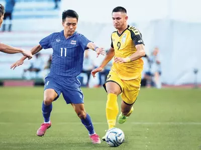 호날두도 메시도 아니다…축구 선수 최고 부자는 ‘술탄의 조카’