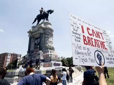 반 인종차별 시위가 불 붙인 ‘역사 바로세우기’