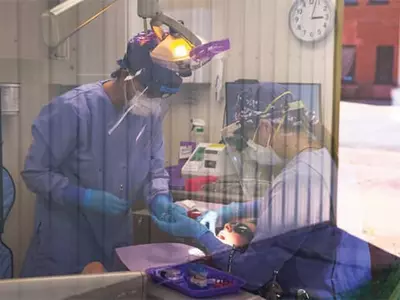 “코로나 이후 경제회복 궁금? 치과에 답이 있다”