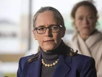 연방하원 제7지역구 버도-맥코믹 본선 확정적