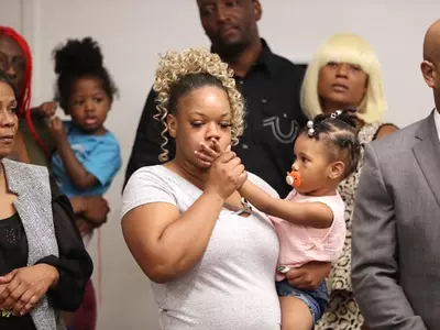 브룩스 유족 회견, '정의와 변화' 촉구