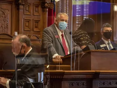 초당적 '증오범죄법' 요구 속 입법의회 재개