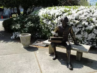 디케이터, 토마스 제퍼슨 동상 철거