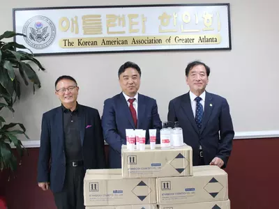 〈사진〉순복음교회, 비대위에 손세정제 전달