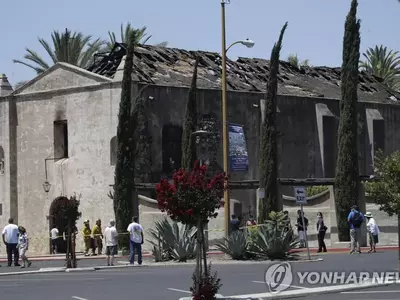 249년 역사 미 성당 불타…'식민역사 청산' 방화 가능성도