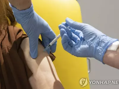 영국 옥스퍼드대 코로나19 백신 "모든 투약자 면역 반응 생성"