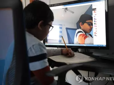 코로나19 탓 미국 사교육시장 팽창…계층이동 사다리 위협