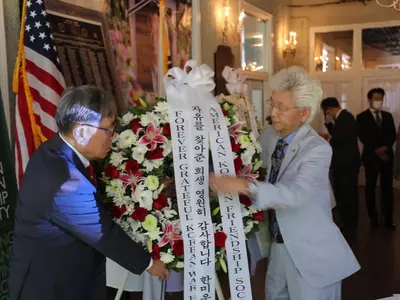 "숭고한 희생 잊지 않겠습니다"