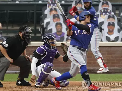 추신수, 우전 안타로 팀 승리 디딤돌…MLB 텍사스 3-2 역전승