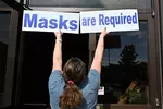 새 행정명령에 지방정부들 앞다퉈 마스크 조례 시행