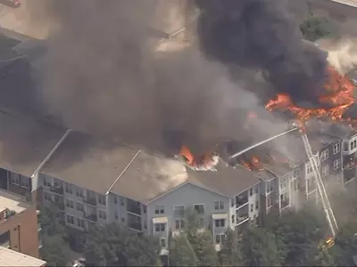 〈속보〉 벅헤드 아바나 아파트 단지서 초대형 화재 발생