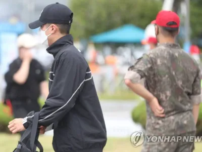 박보검 입대…코로나 방역수칙 지킨 채 '조용한 안녕'