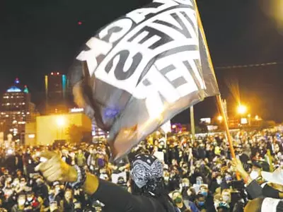 뉴욕주 ‘흑인 복면 질식사’ 항의 시위