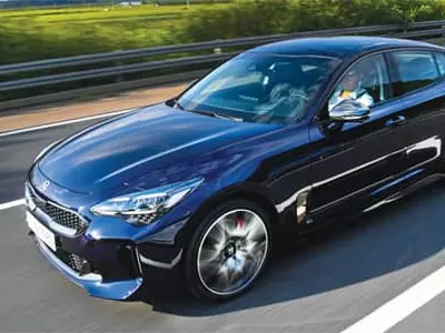 운전 재미와 가족, 모두 노린 차… 스팅어 마이스터