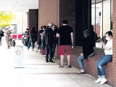 “해고보다는 월급 깎이는 편이 낫다”